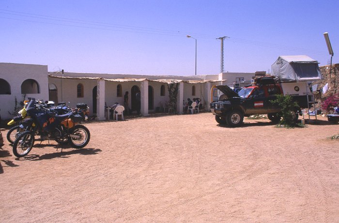 Auf dem Campingplatz Caravanserail in Tammanrasset