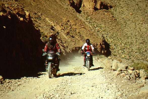 Jürgen und Matthias in der Todra Schlucht