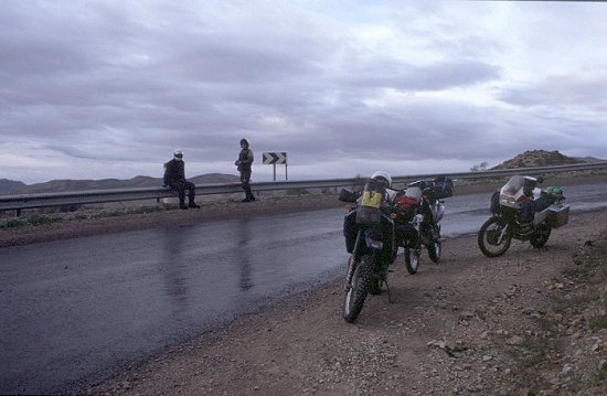Glitschige Straße bei Oujda