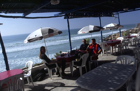 Schönes Restaurant direkt am Meer