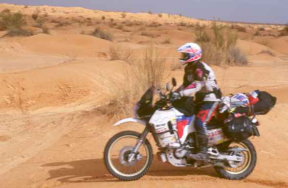 Auf der Piste von Douz nach Ksar Ghilane