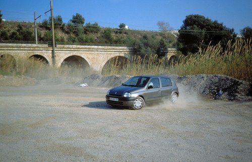 Erste Drift-Tests mit vier Rädern ;-)