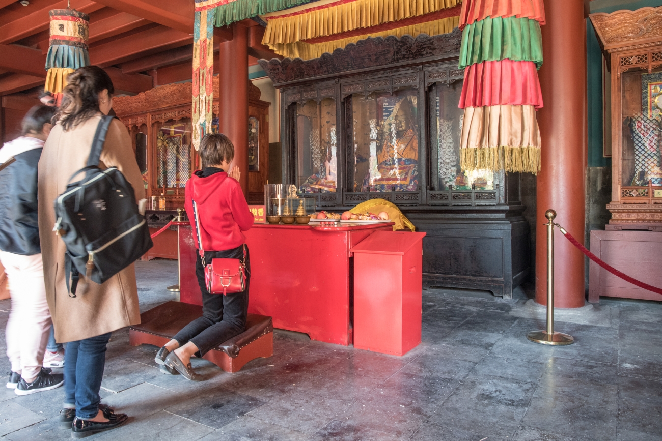 Altar mit Opfergaben