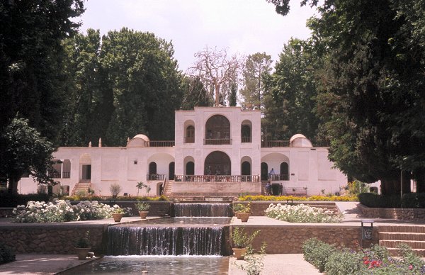 Hauptgebäude im Prince Garden