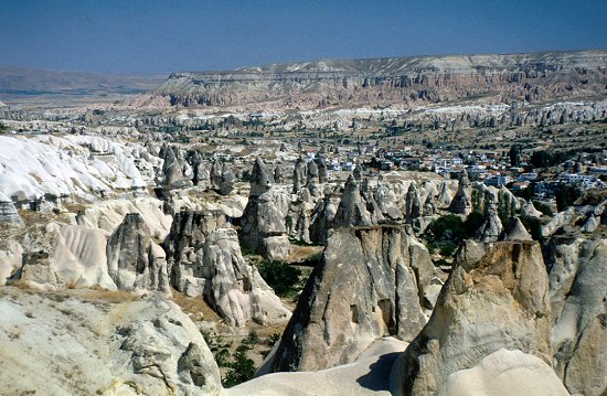 Göreme liegt inmitten der Felslandschaft