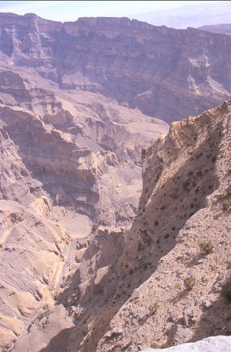 Die Schluchten sind 1.000 Meter tief