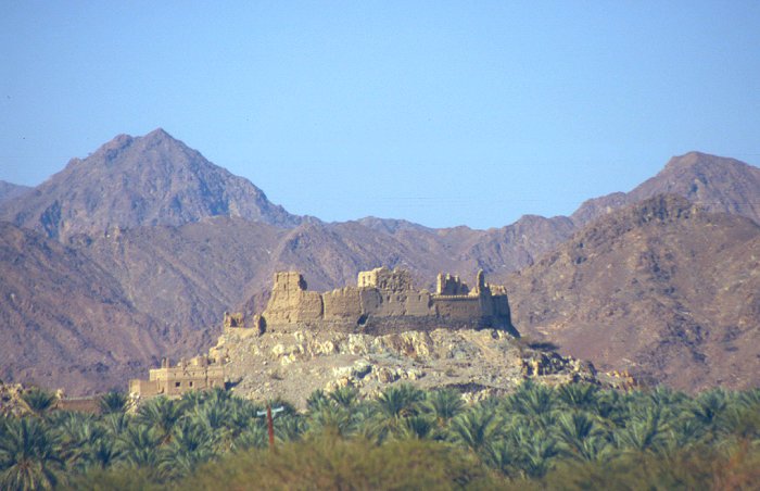 Immer wieder tauchen mehr oder weniger gut erhaltene Forts auf