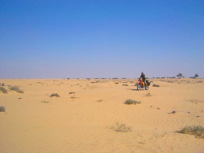 Weiterfahrt durch den Sand - Frank(Foto: Gerd)