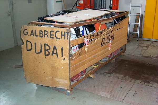 Die Kiste sieht nach der Rückkehr ziemlich übel aus