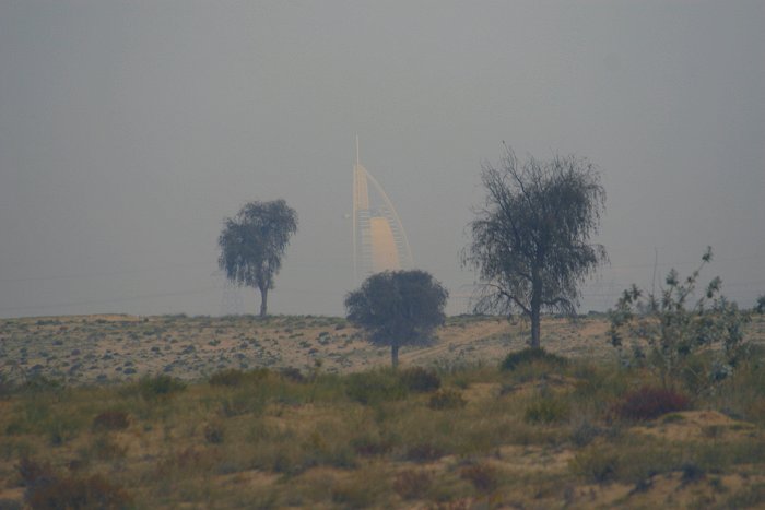 Das Burj al Arab im Morgendunst