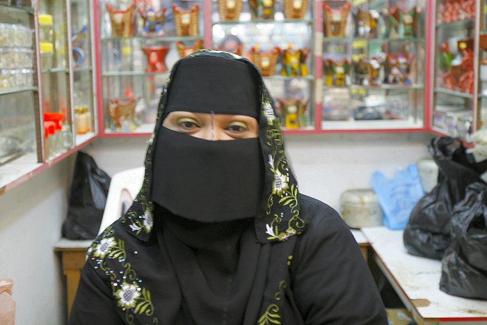 Verkäuferin im Weihrauch-Souq