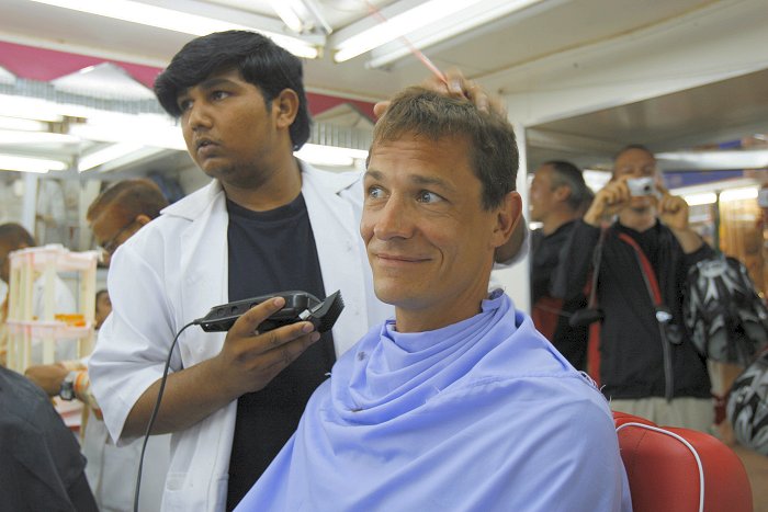 Clemens beim Friseur