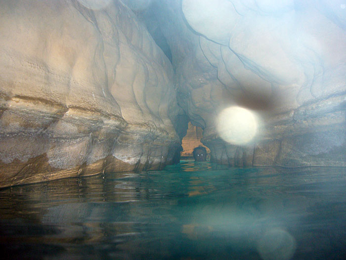 Das ist der Ein- bzw. Ausgang der Höhle