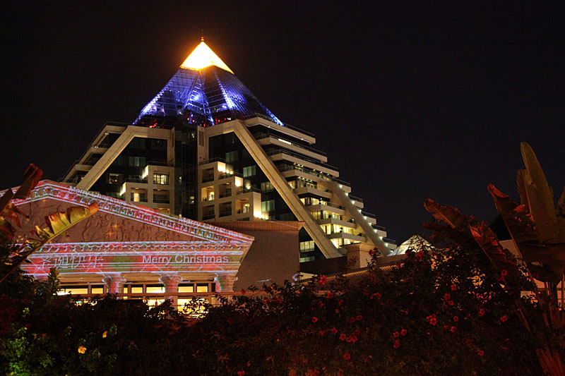 Hotel in Pyramidenform