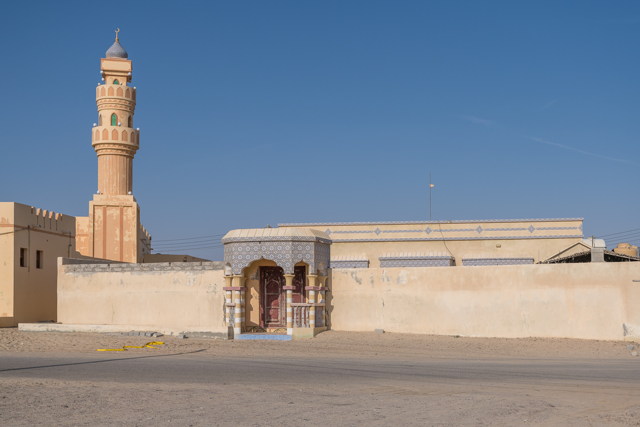 Moschee in einem der Dörfer an der Küste