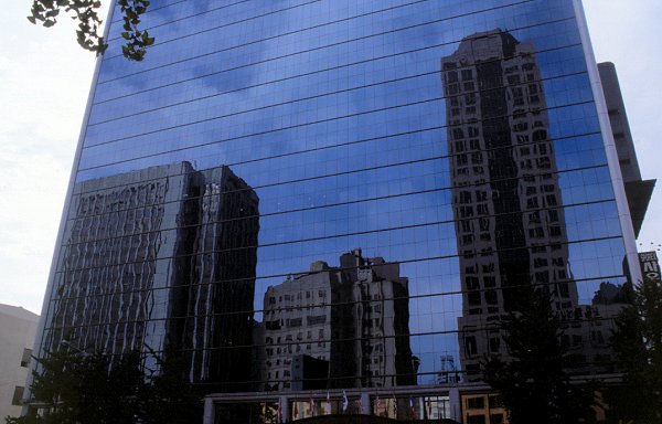Spiegelfassade
