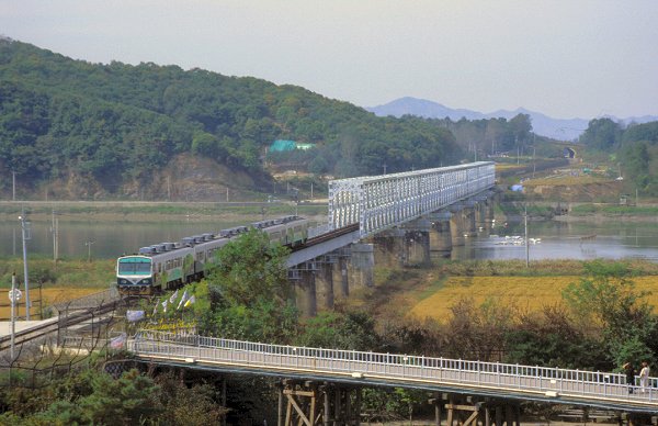 Die Reunification Bridge