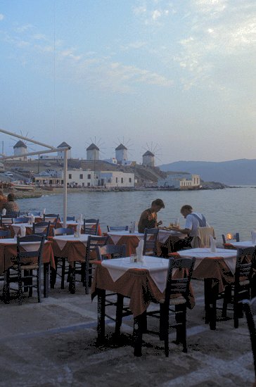 Abendessen am Hafen
