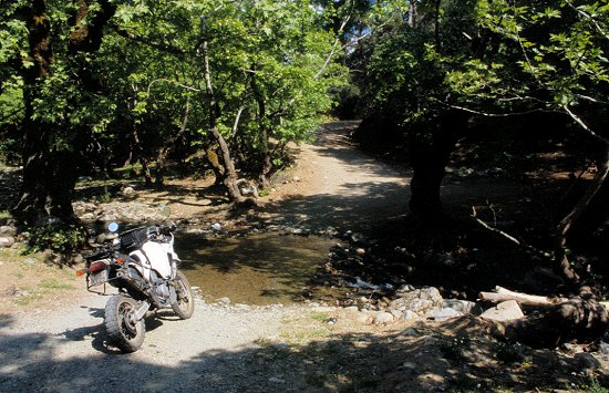 Wasserdurchfahrt im Nationalpark um Bergama