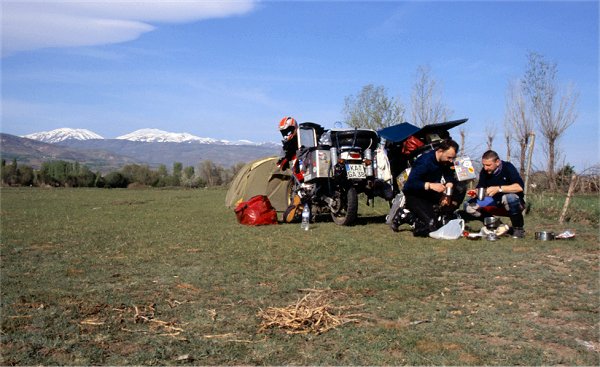 Suşehri, Wildcamping am See