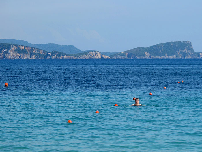 Zur Abkühlung geht es nochmal ins Wasser