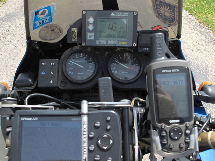 Das (etwas überladene) Cockpit meiner Twin ;-)