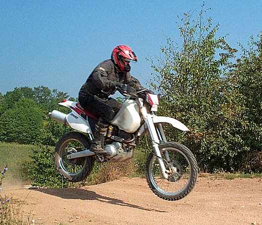 Nochmal Frank W. mit der TT-R von Frank R.
