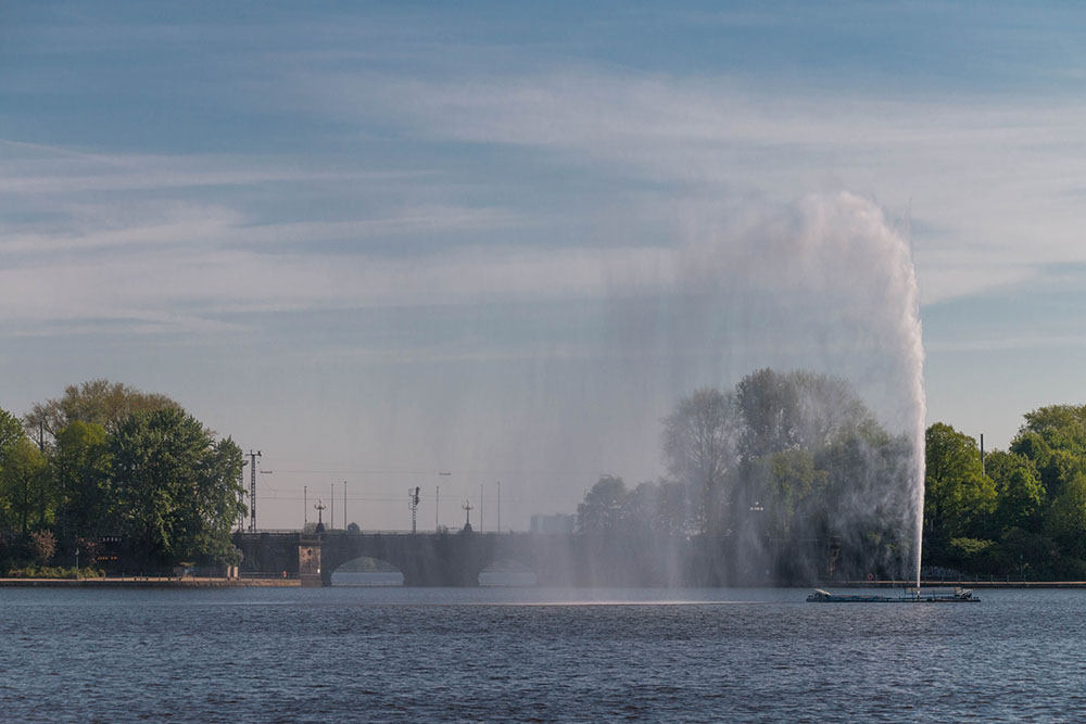 Wasserspiel auf der Binnenalster