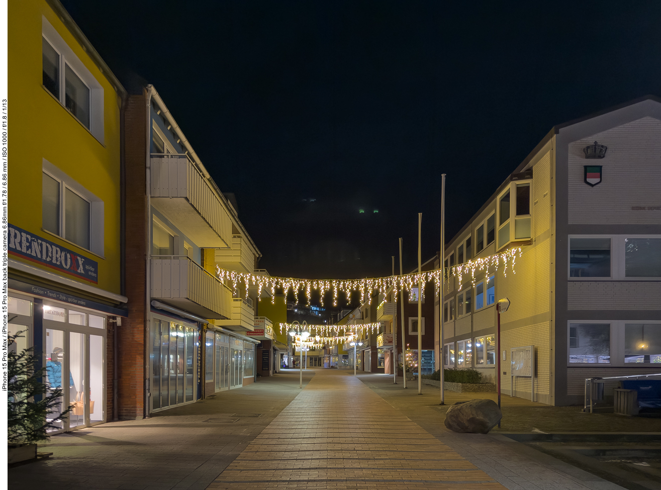 Am Abend laufen wir durch die Unterstadt ...
