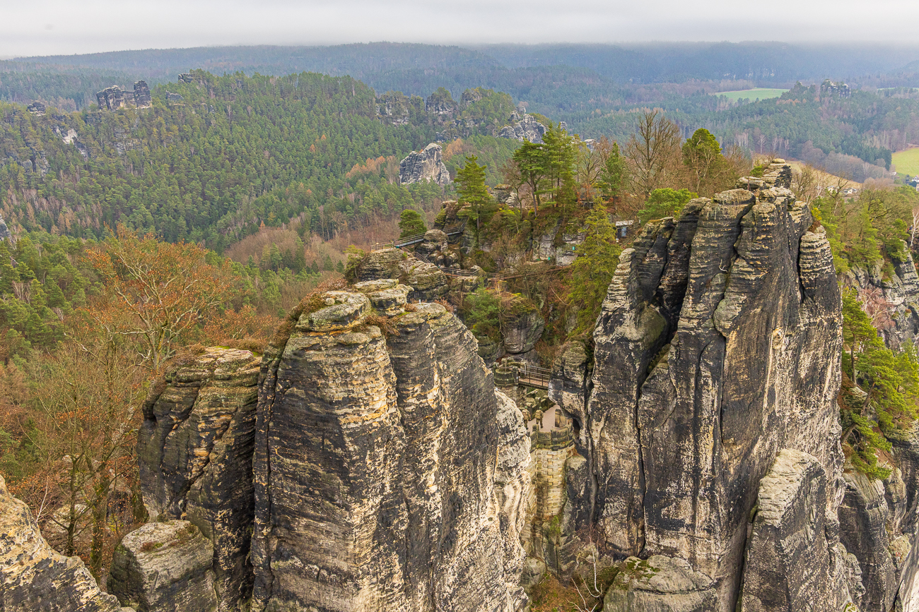 Blick zur (momentan gesperrten) Felsenburg