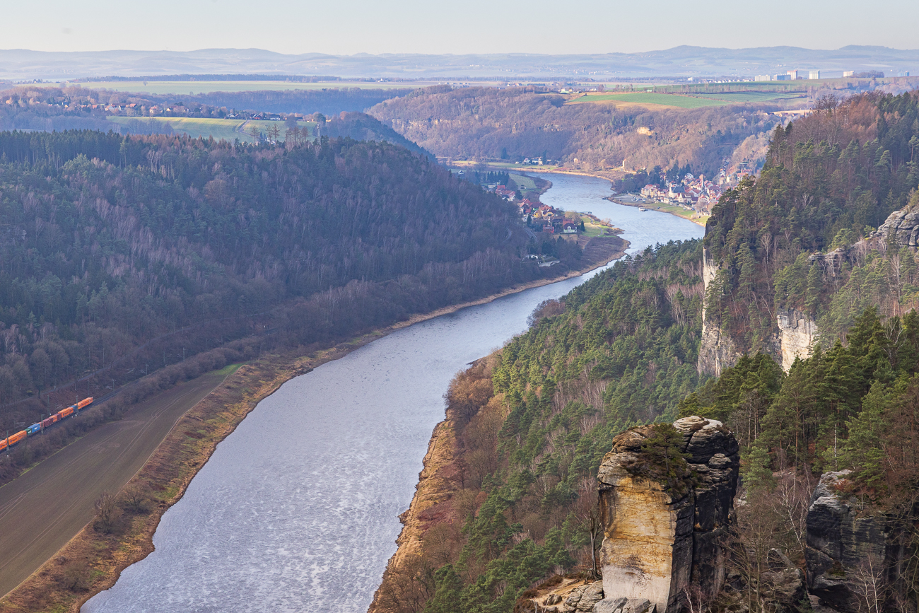 Blick ins Elbetal ...