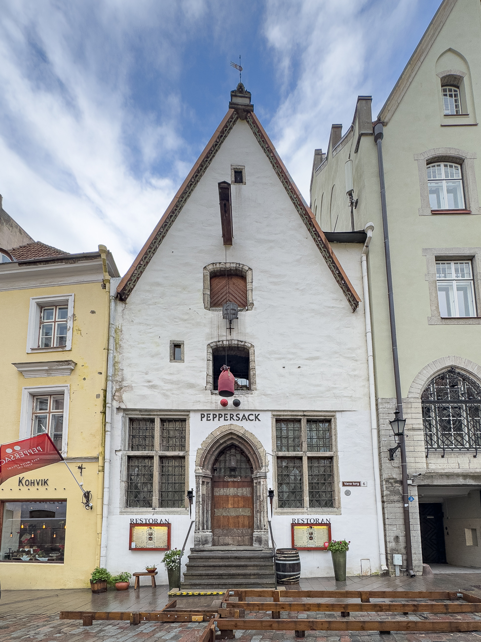 Der Peppersack ist ein denkmalgesch&uuml;tztes Geb&auml;ude in der estnischen Hauptstadt Tallinn (deutsch Reval). Das Haus wird als Gastst&auml;tte genutzt.