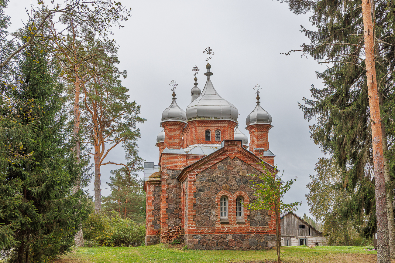 Sie wurde 1878 als orthodoxes Gotteshaus im russischen Stil errichtet. Die Kirche stand seit den 1960er Jahren leer und verfiel zusehends. 1989/1990 wurde sie von den Methodisten erworben und anschlie&szlig;end umfassend renoviert.
