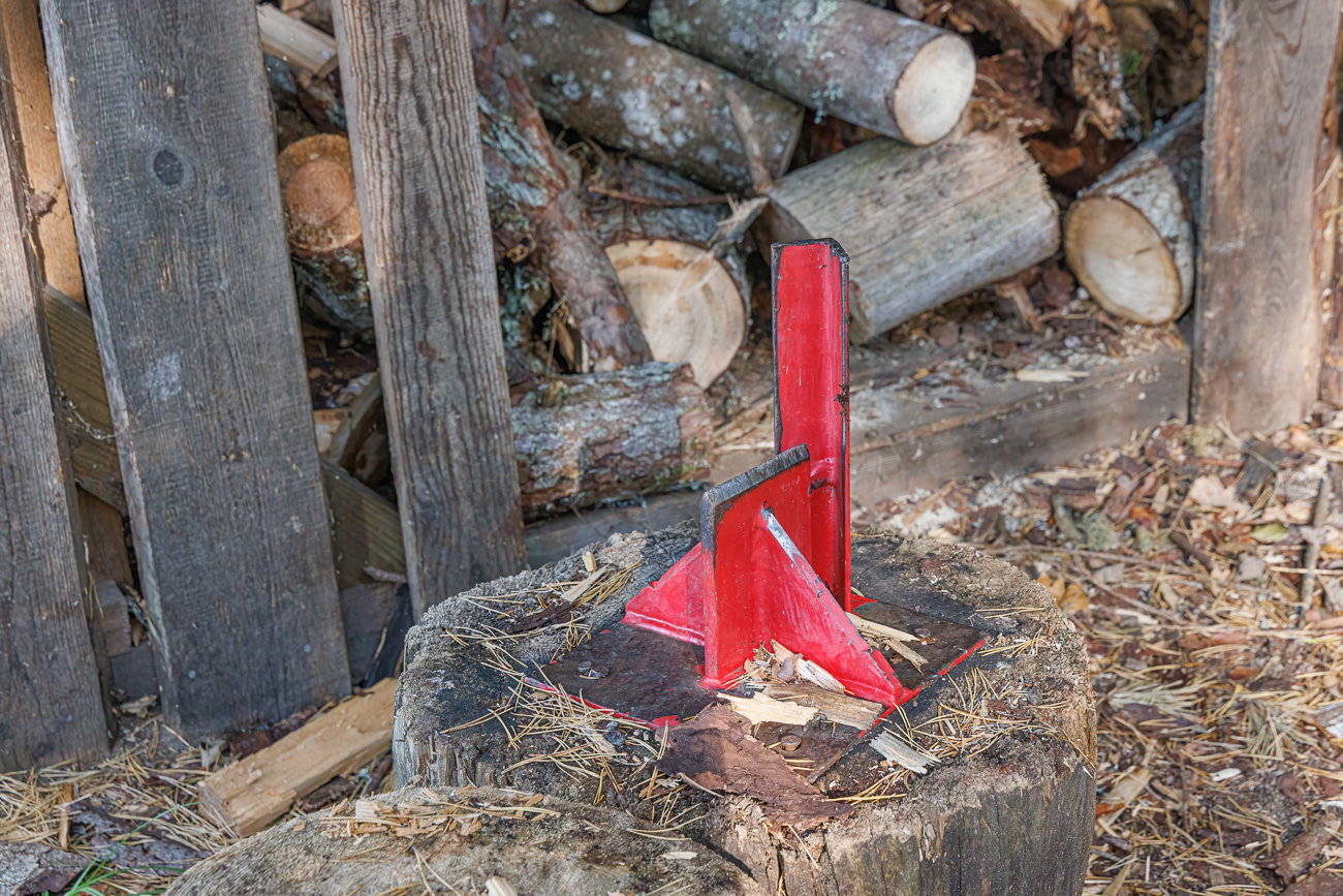 Holzspalter, alles da, was man braucht ;-)