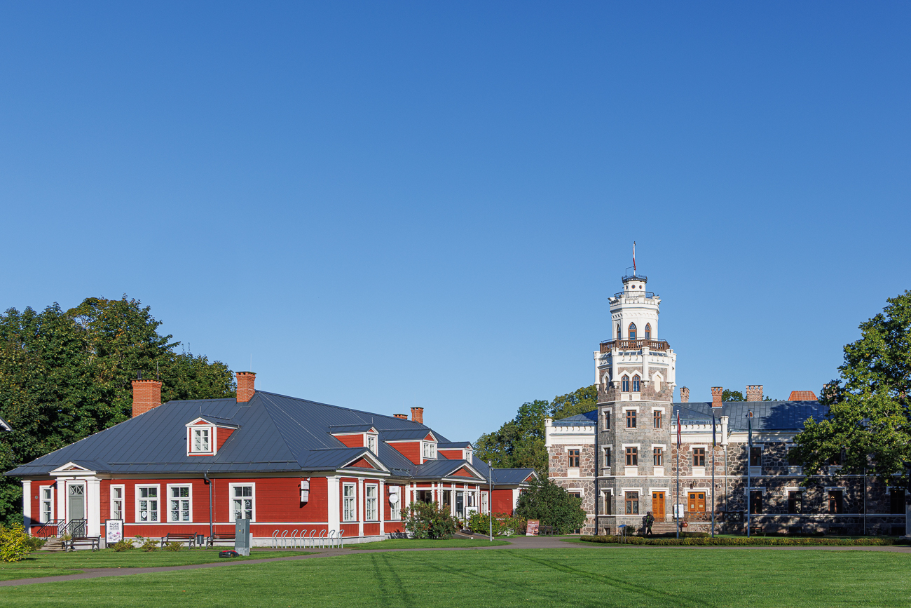 Das neue Schloss im Park ...