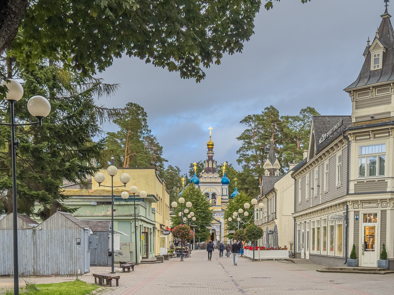 Ankunft in Jũrmala, leider ist das Wetter etwas schlechter geworden