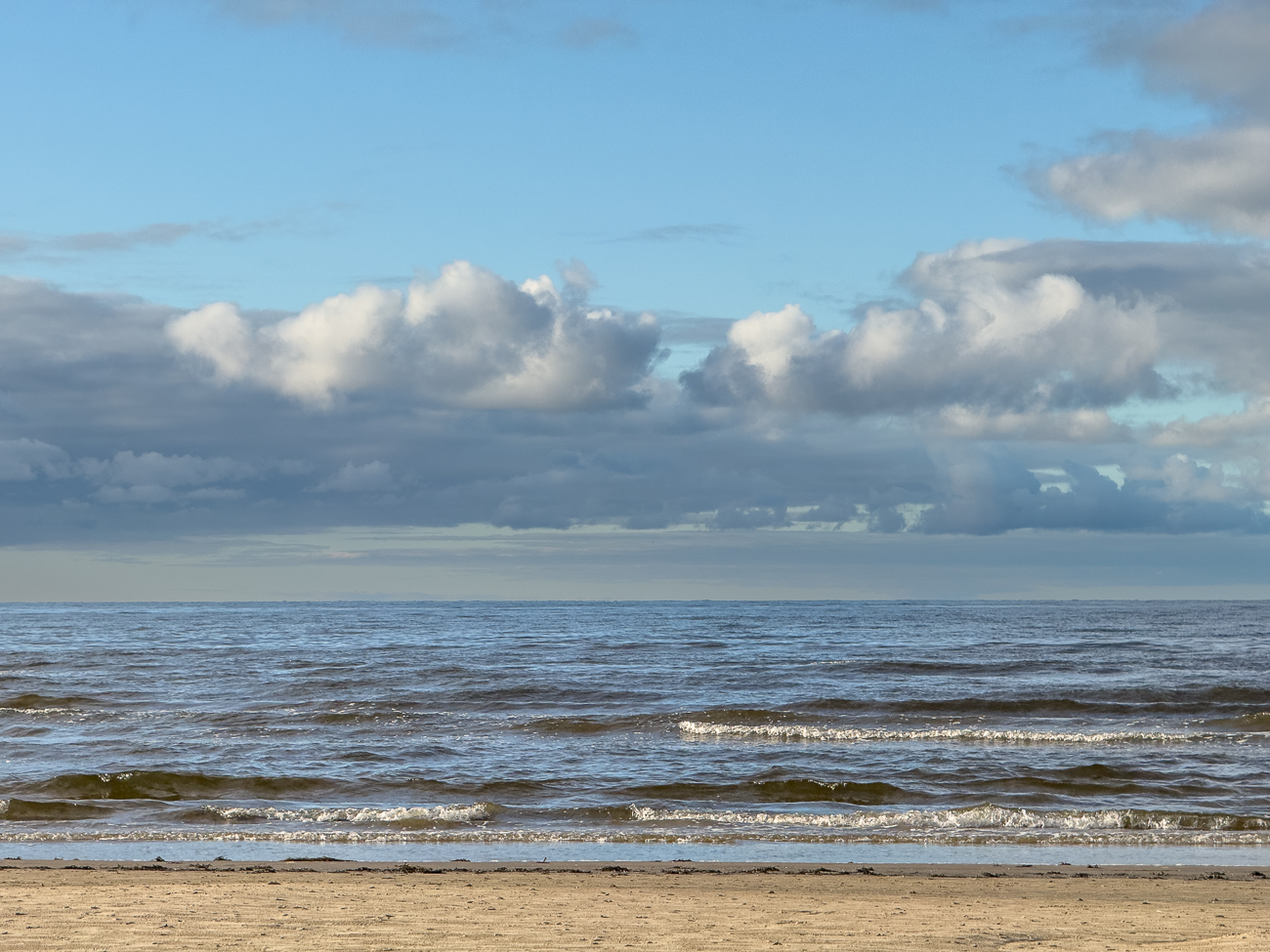 Am Ostseestrand von Jũrmala