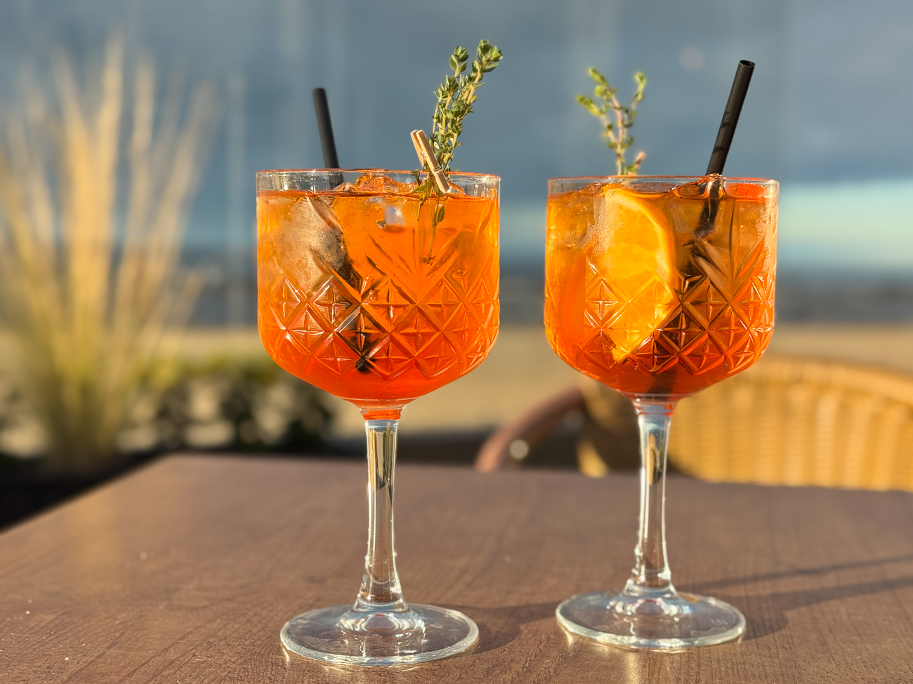 Zum Abschluss (ein teurer) Aperol Spritz in einem Strandlokal ;-)