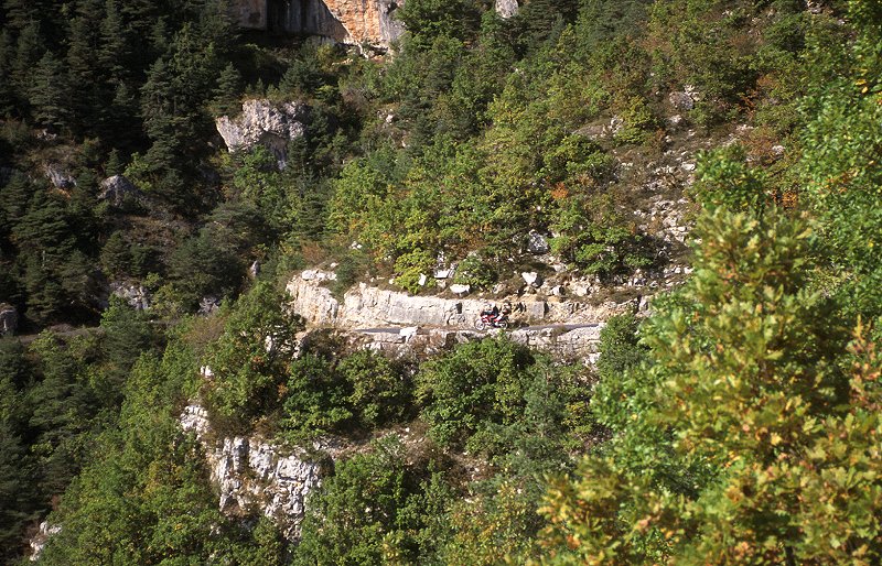 Vroni zirkelt ins Tal