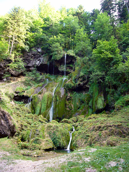 Wasserfall im französischen Jura