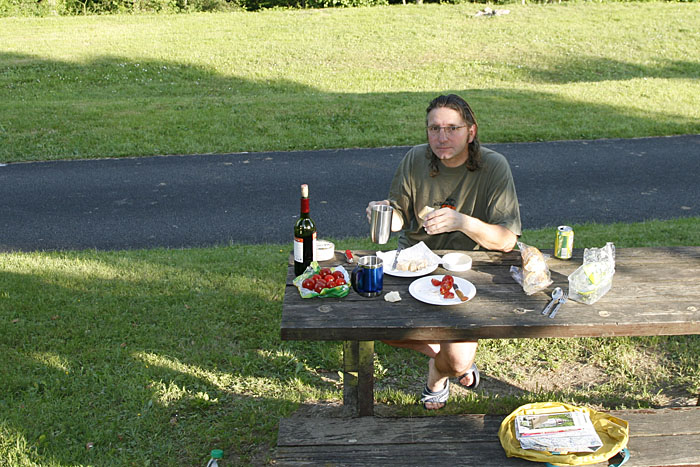 Käse, Baguette und Rotwein, was braucht man mehr in Frankreich