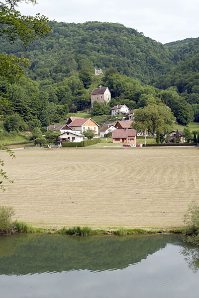 Kleines Chateau am Doubs