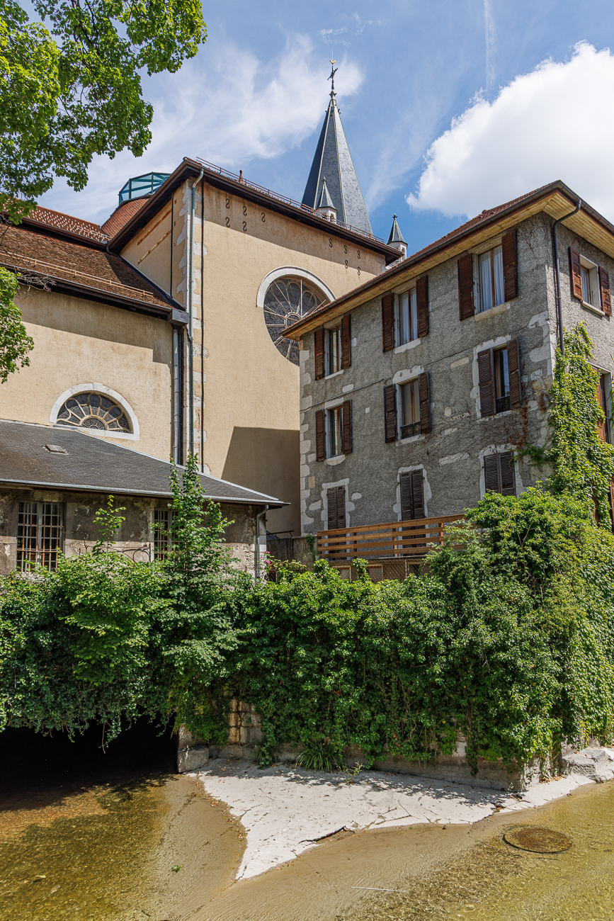 R&uuml;ckseite der Cath&eacute;drale Saint-Pierre