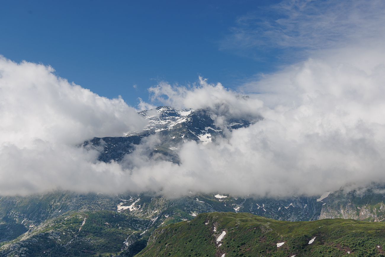 Wolken über den Bergen