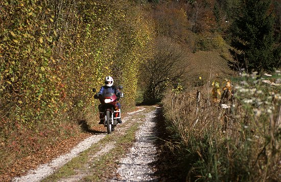 Auf Nebenwegen im Valle di Concei