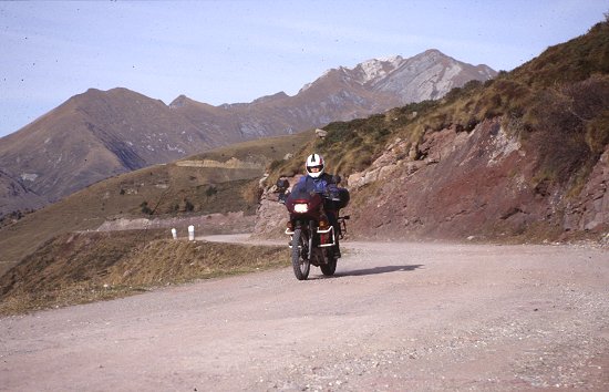 Asphaltfreie Zone zwischen Passo Croce Domini und Passo di Maniva