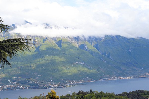 Zurück am See, der Regen verzieht sich langsam