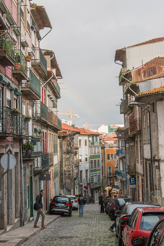 (Schwacher) Regenbogen über der Altstadt 