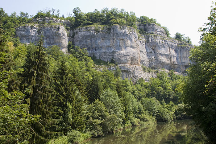 Felsen aus Jura-Kalk