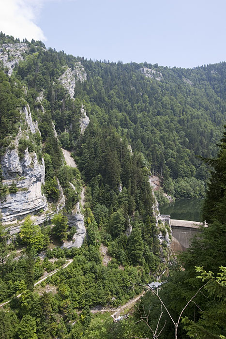 Blick auf den Barrage du Chatelot, ab hier geht es nur noch mit Wanderschuhen weiter